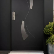 Remplacer sa porte d’entrée par une porte blindée Fichet à Lyon